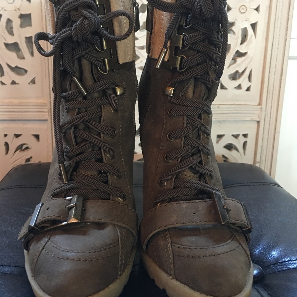 Heeled Boots-barely worn (8)